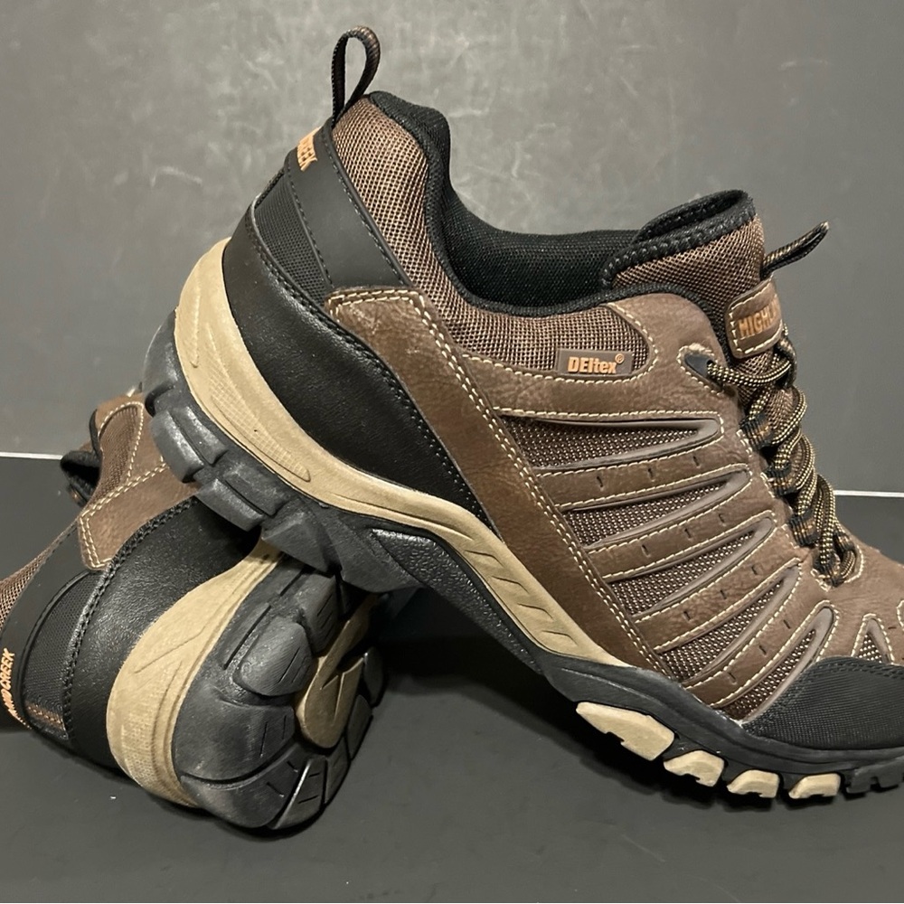 Men’s size 13 boots sneakers trail hiking boots